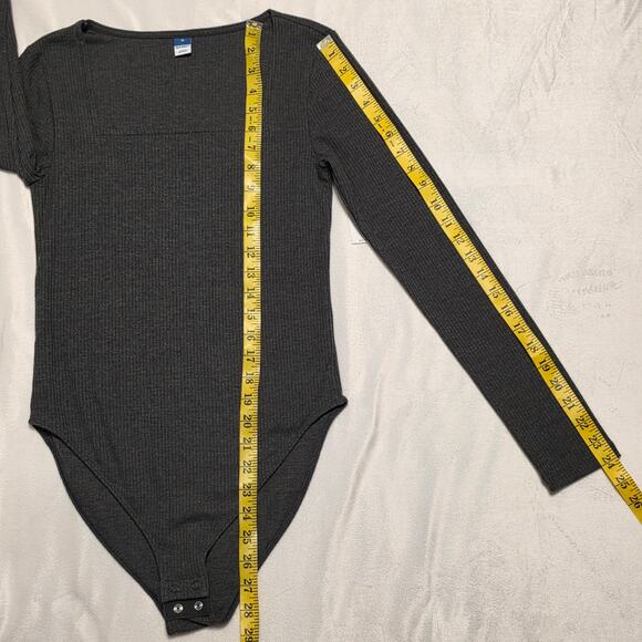 NWT Old Navy Long Sleeve Rib-Knit Bodysuit Square Neck, Dark Gray, Medium - Picture 5 of 6